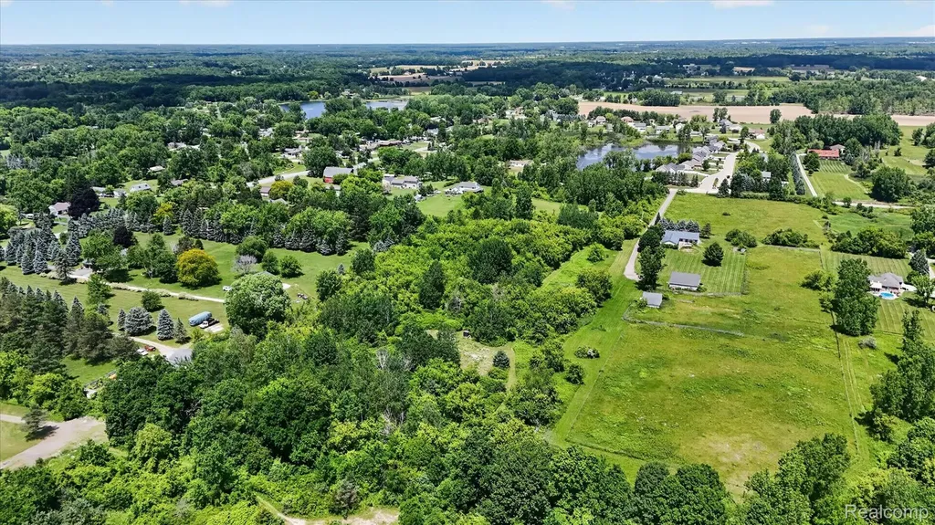 4461 Ray Road Fenton Charter Township MI 48439