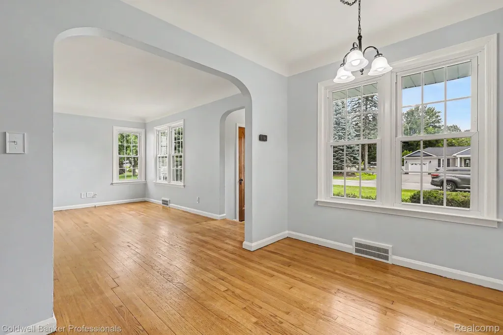 11101 Gold Arbor Road Plymouth Charter Township MI 48170
