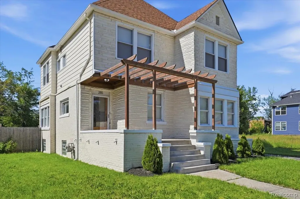 285 Owen Street Detroit City MI 48202