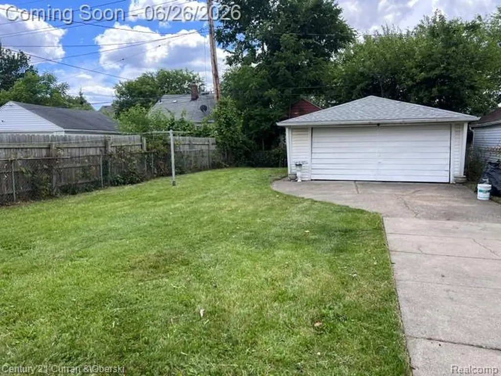 6901 Faust Avenue Detroit City MI 48228