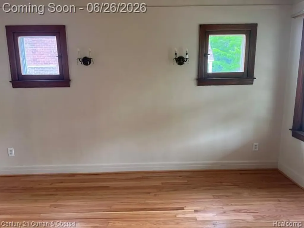 6901 Faust Avenue Detroit City MI 48228