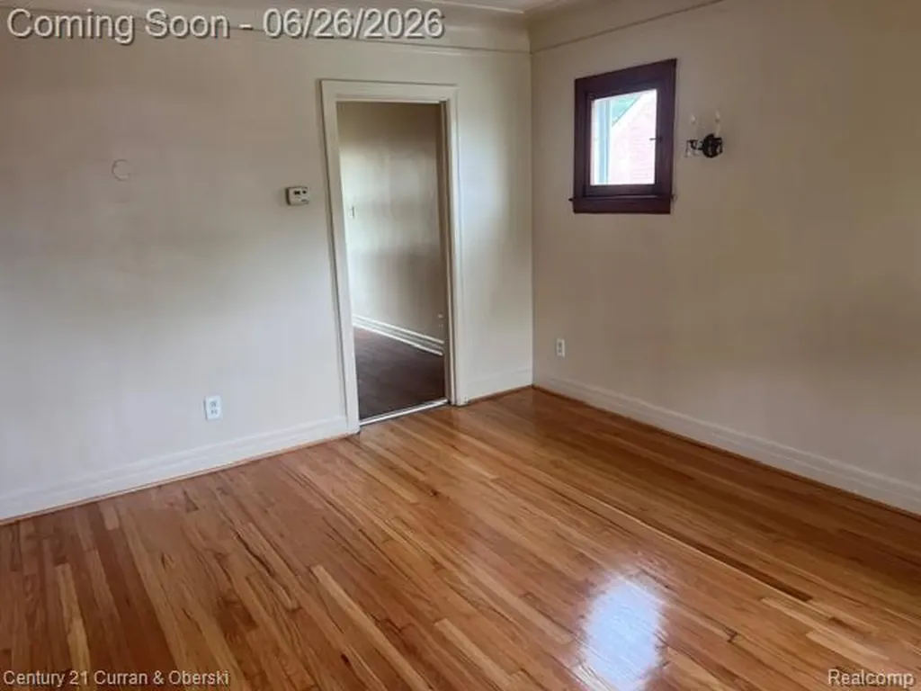 6901 Faust Avenue Detroit City MI 48228