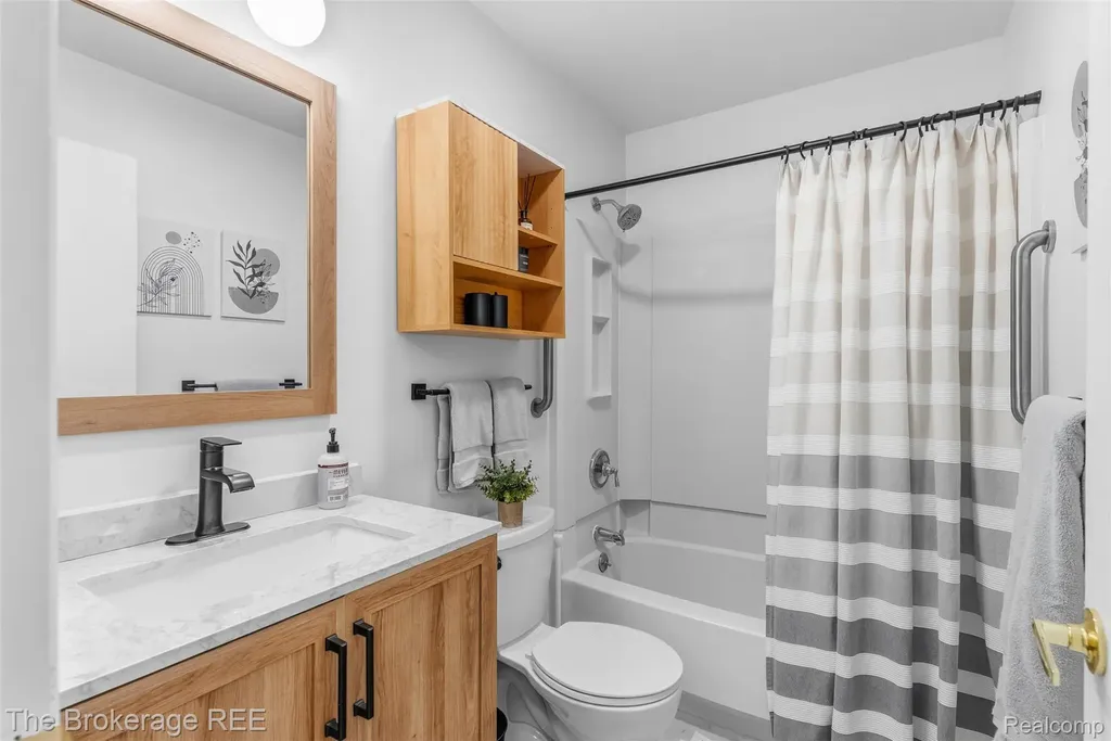 5539 Brompton Court West Bloomfield Charter Township MI 48322