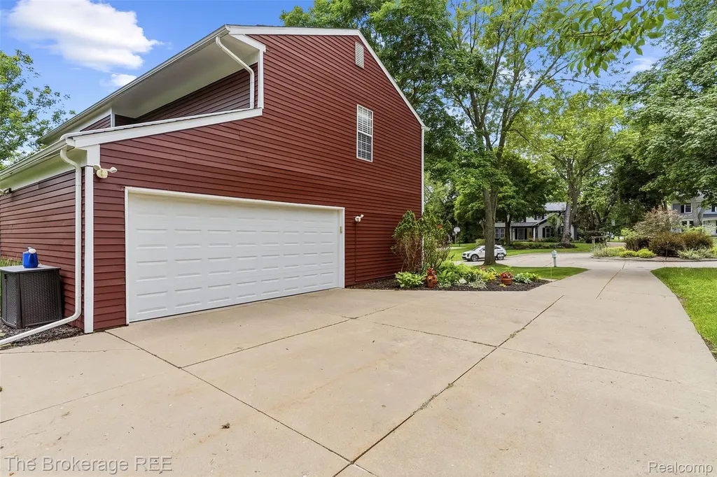 5539 Brompton Court West Bloomfield Charter Township MI 48322