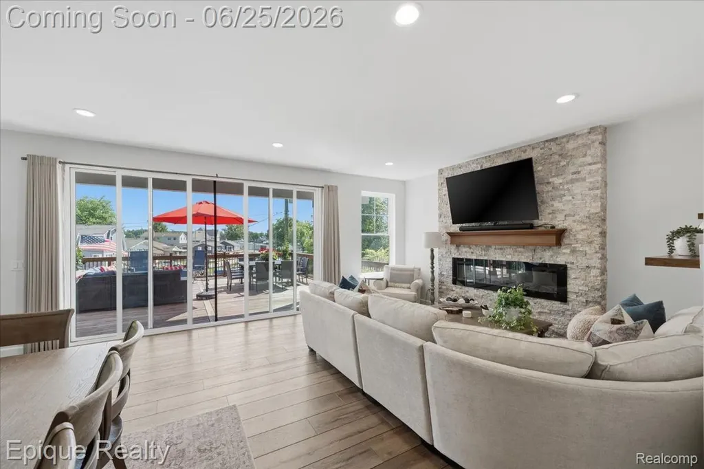 114 Bellevue Avenue Lake Orion Village MI 48362