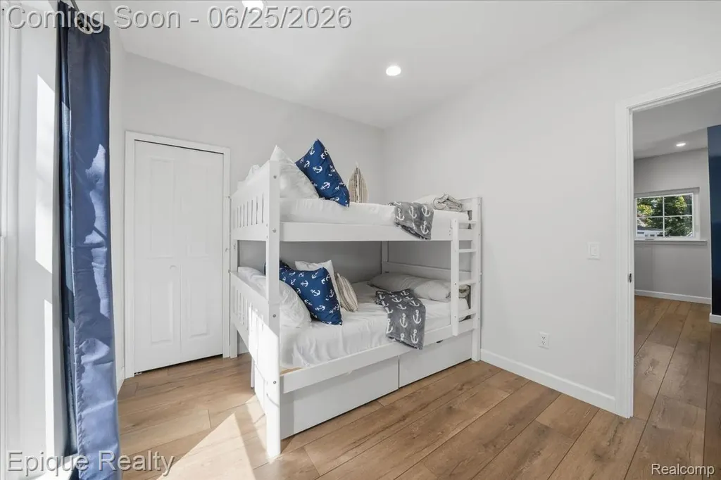 114 Bellevue Avenue Lake Orion Village MI 48362