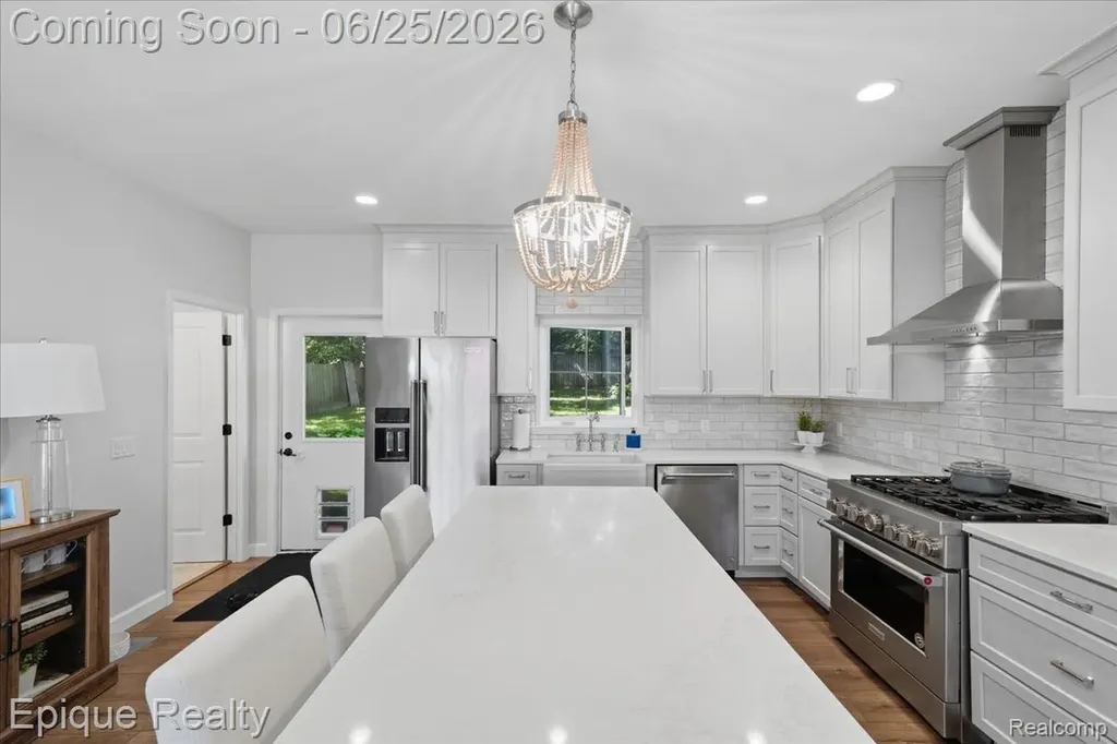 114 Bellevue Avenue Lake Orion Village MI 48362