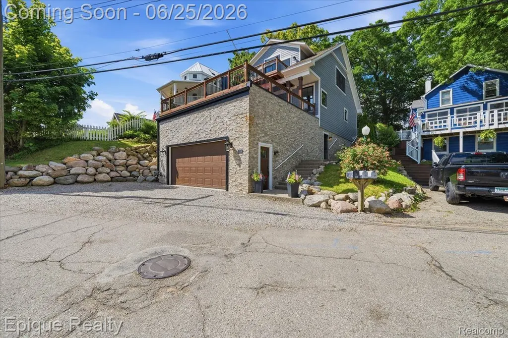 114 Bellevue Avenue Lake Orion Village MI 48362
