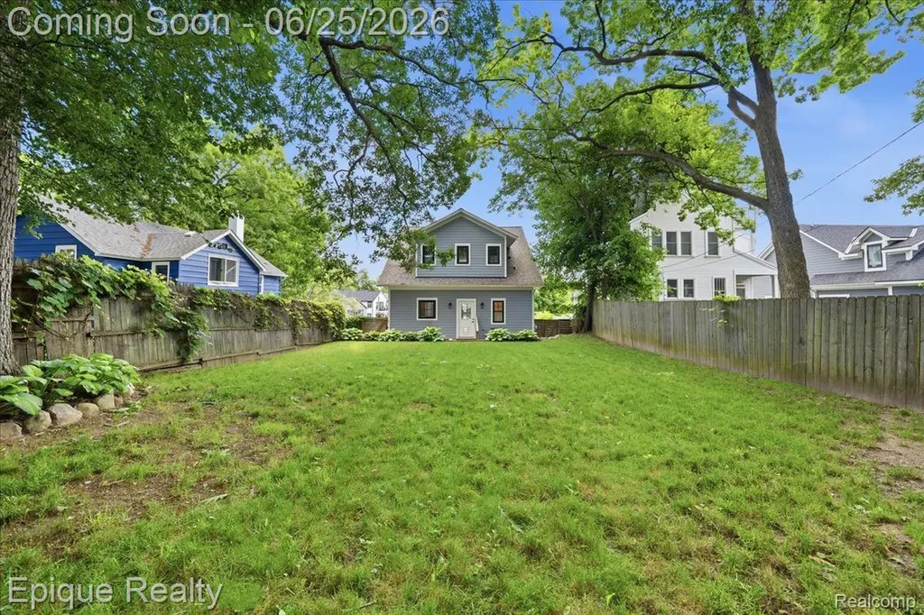 114 Bellevue Avenue Lake Orion Village MI 48362