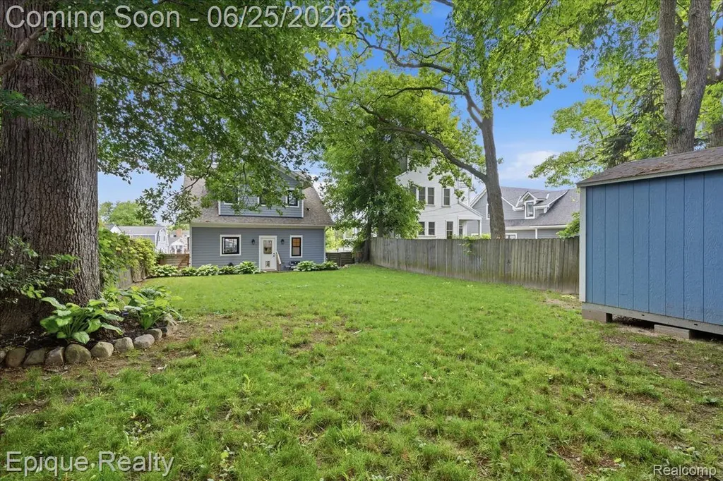 114 Bellevue Avenue Lake Orion Village MI 48362