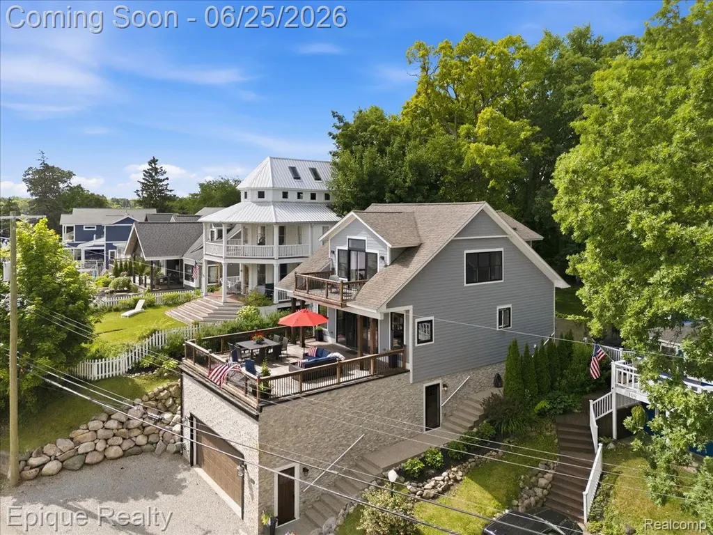 114 Bellevue Avenue Lake Orion Village MI 48362