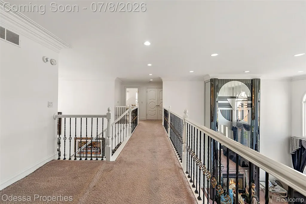 12984 Azure Drive Shelby Charter Township MI 48315