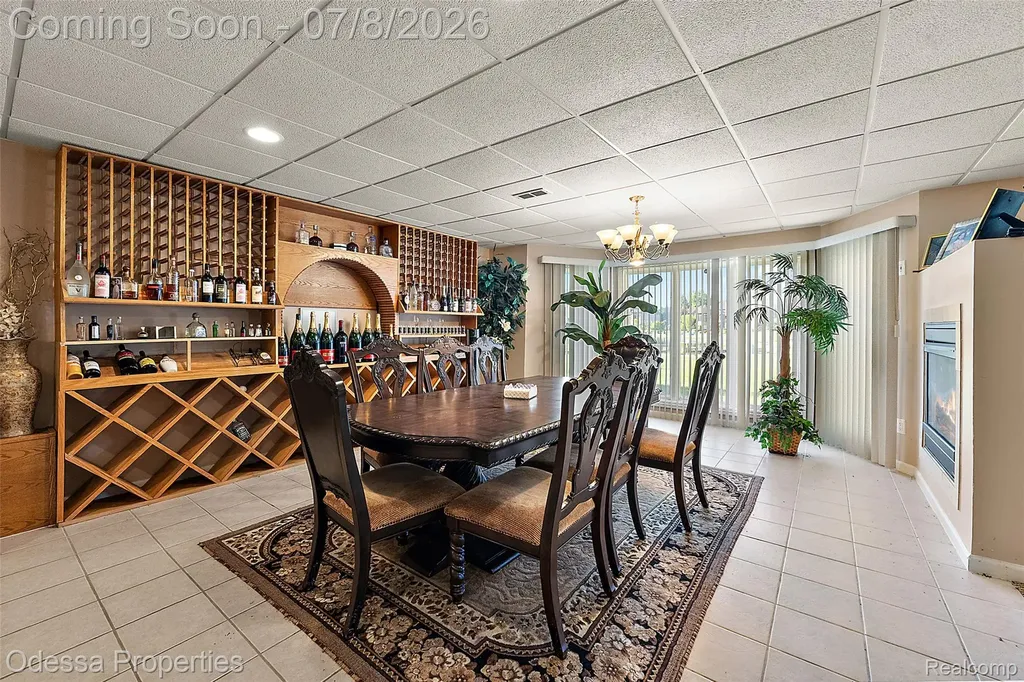 12984 Azure Drive Shelby Charter Township MI 48315