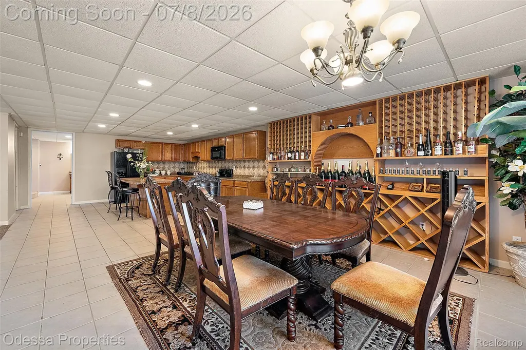 12984 Azure Drive Shelby Charter Township MI 48315