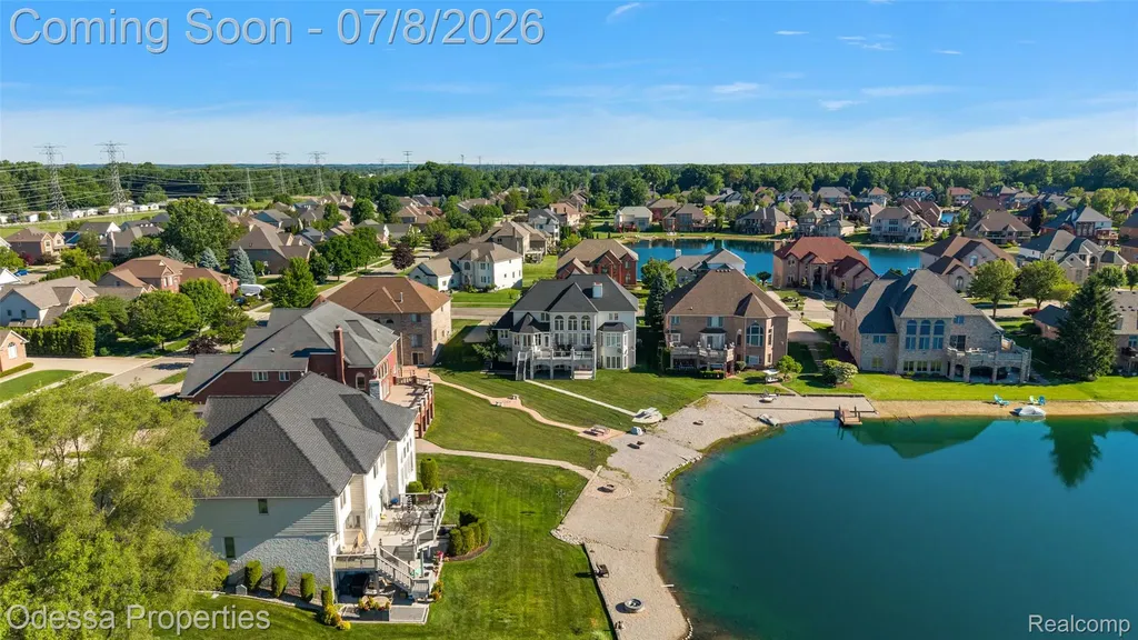 12984 Azure Drive Shelby Charter Township MI 48315