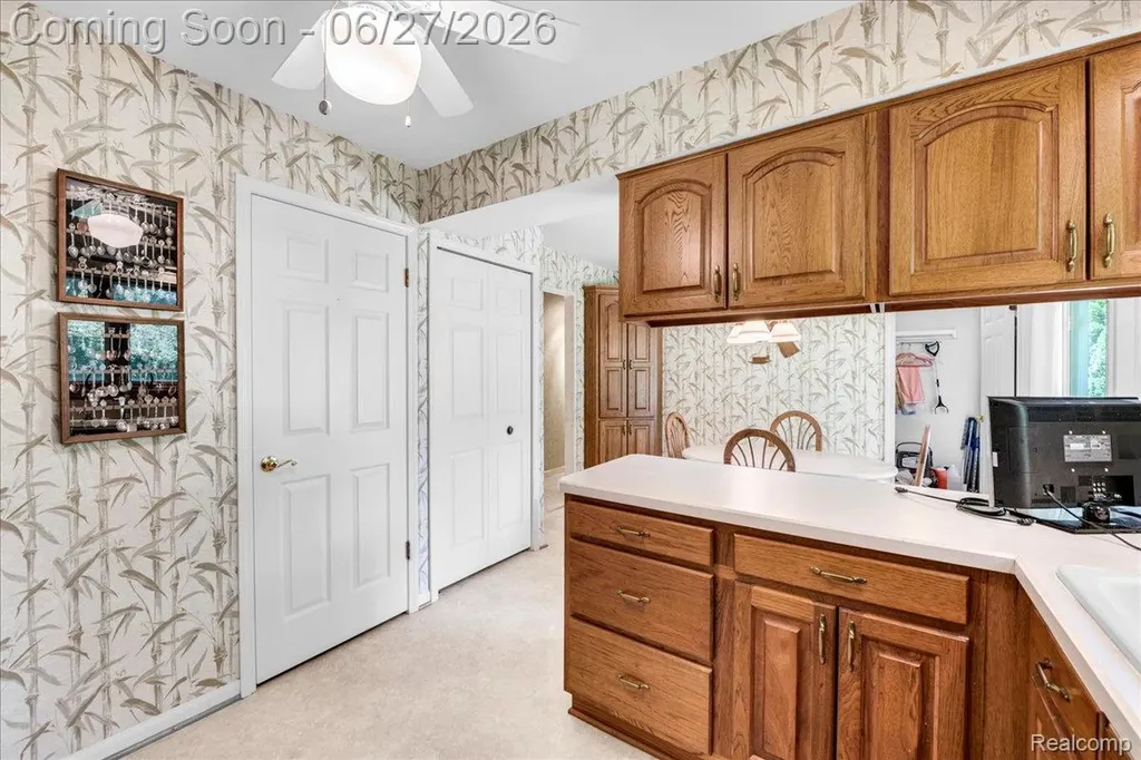 18535 Mayfield Street Livonia City MI 48152