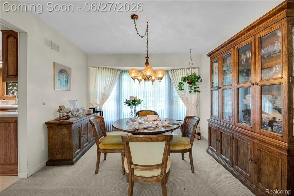 18535 Mayfield Street Livonia City MI 48152
