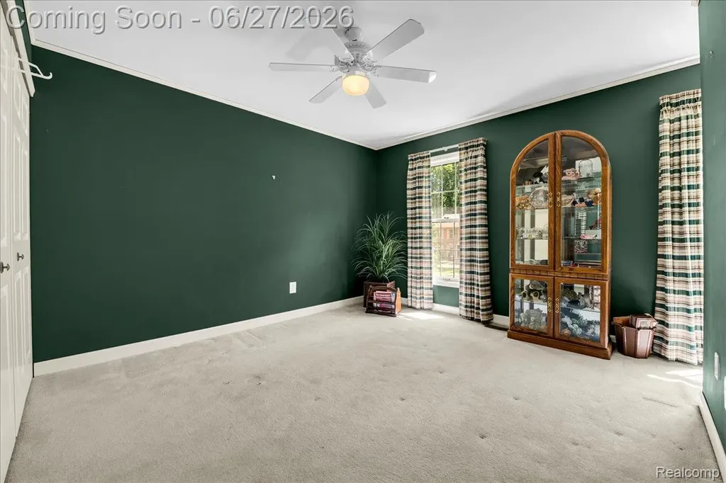 18535 Mayfield Street Livonia City MI 48152