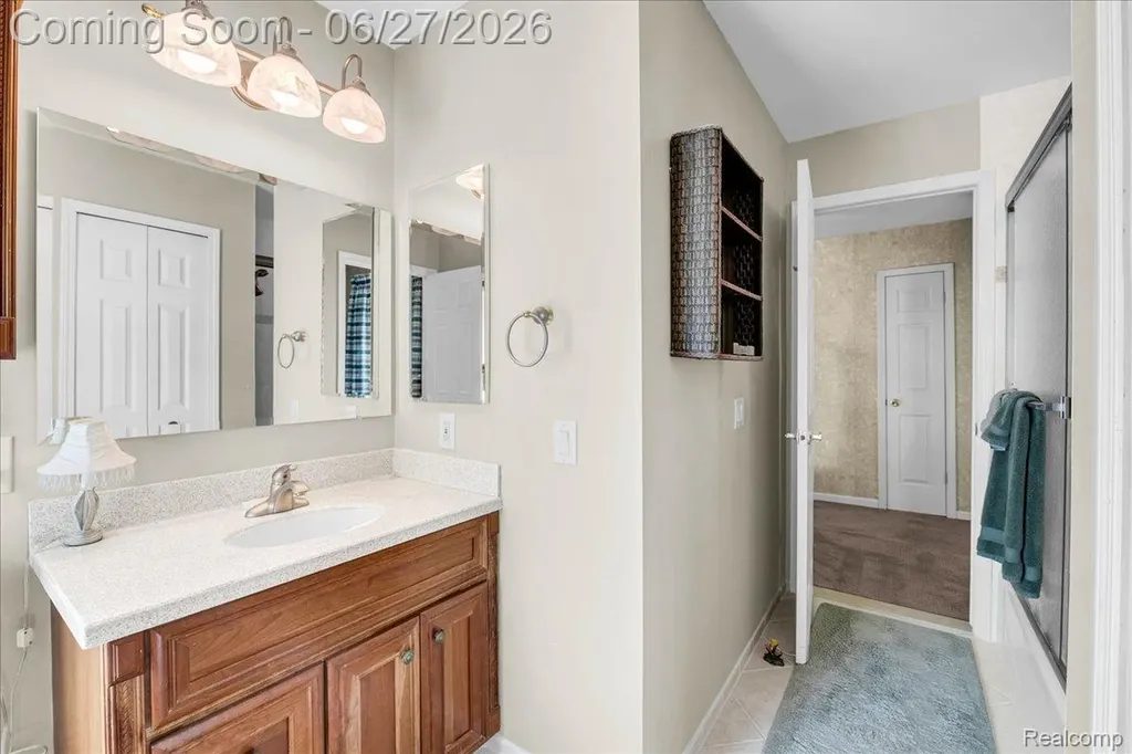 18535 Mayfield Street Livonia City MI 48152