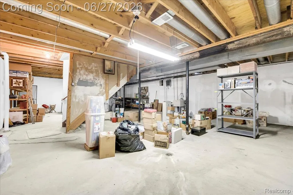 18535 Mayfield Street Livonia City MI 48152