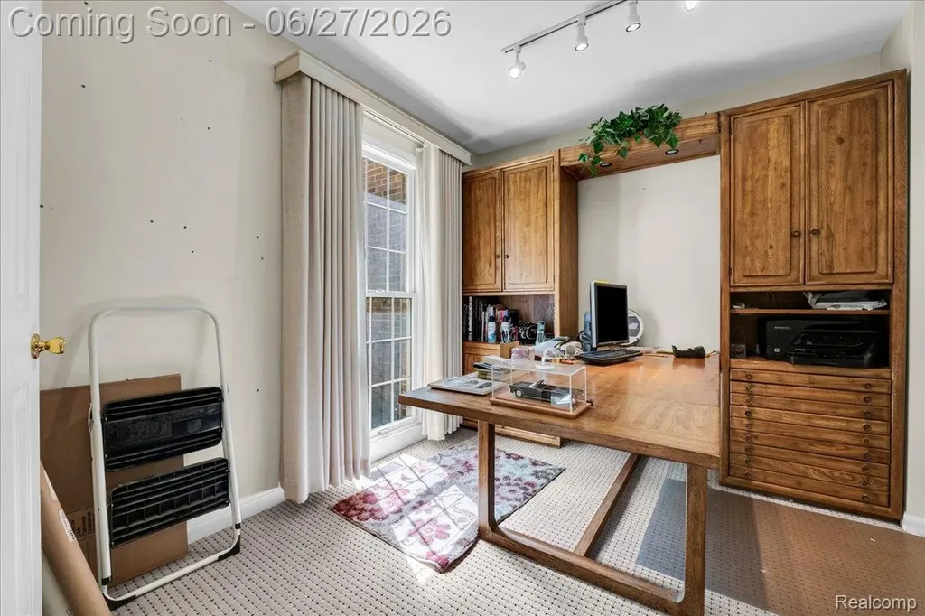 18535 Mayfield Street Livonia City MI 48152