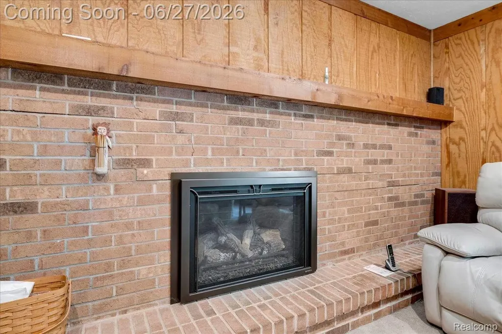 18535 Mayfield Street Livonia City MI 48152