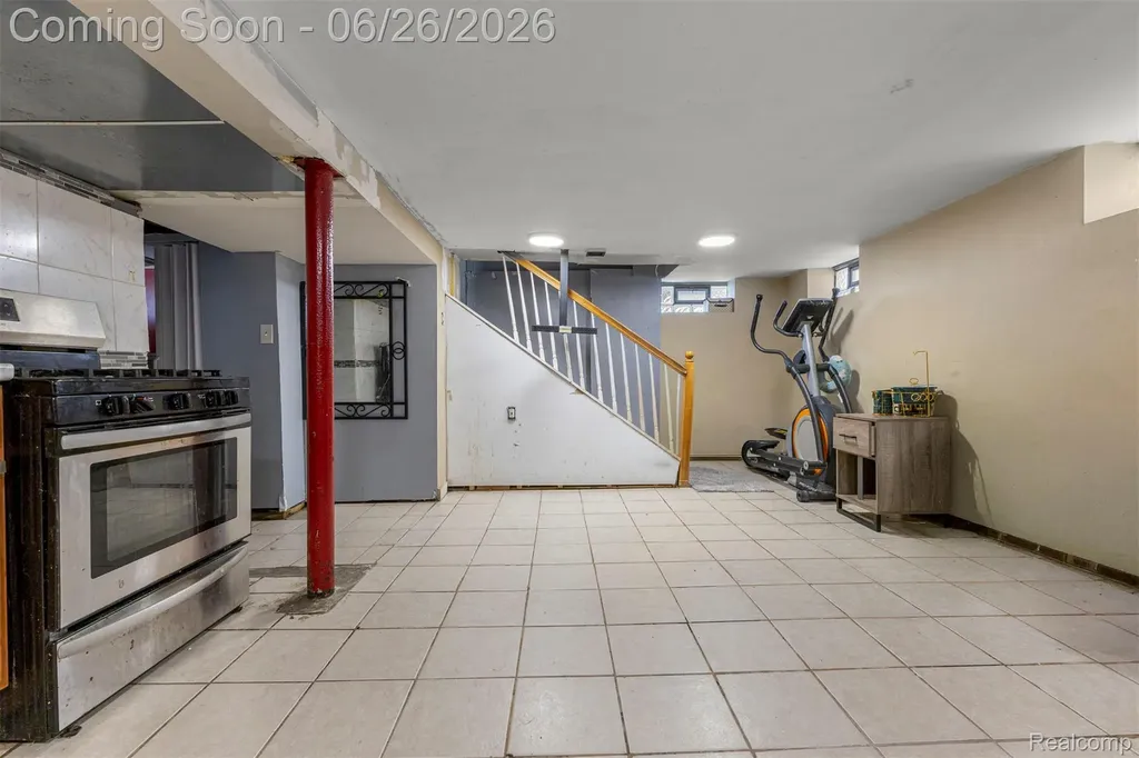 7019 Mead Street Dearborn City MI 48126