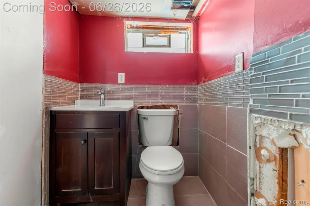 7019 Mead Street Dearborn City MI 48126