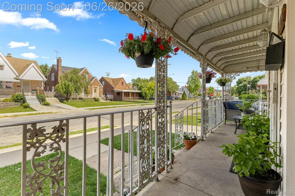 7019 Mead Street Dearborn City MI 48126