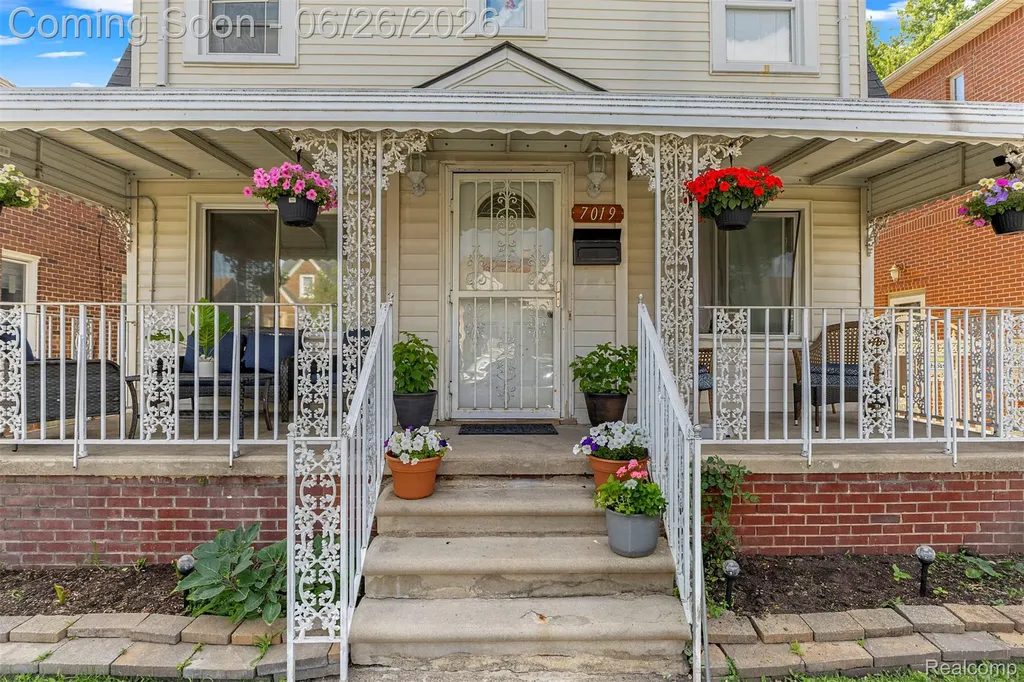 7019 Mead Street Dearborn City MI 48126
