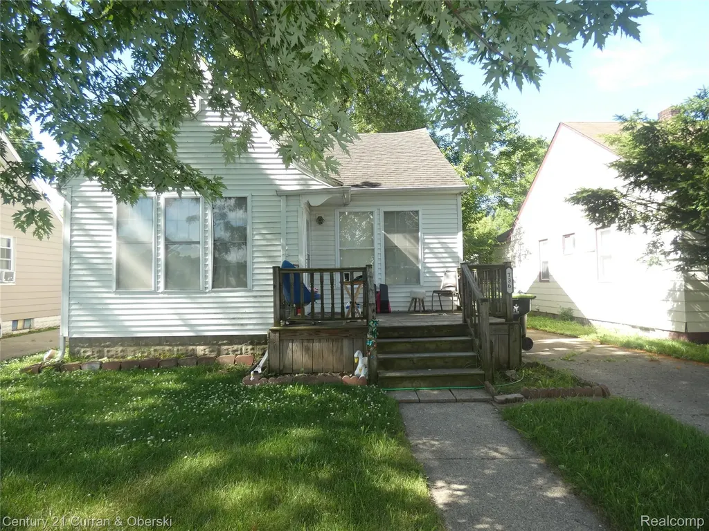 136 E Rundell Street Pontiac City MI 48342