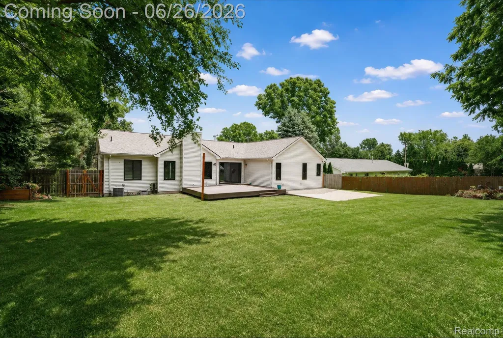1713 Stirling Avenue Pontiac City MI 48340