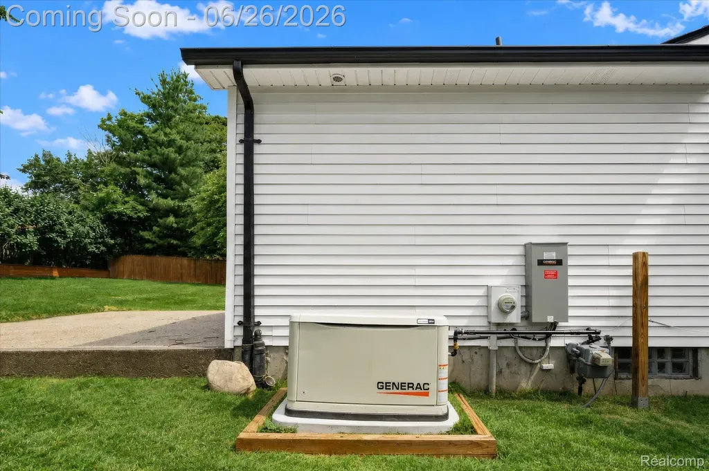 1713 Stirling Avenue Pontiac City MI 48340