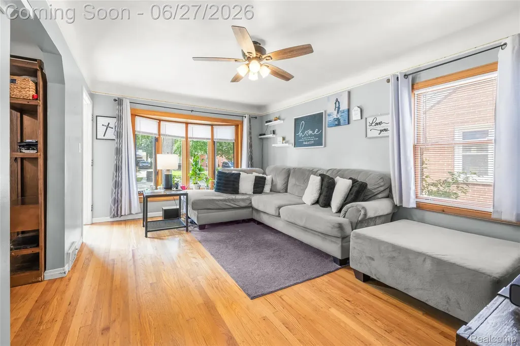 10125 Colwell Avenue Allen Park City MI 48101