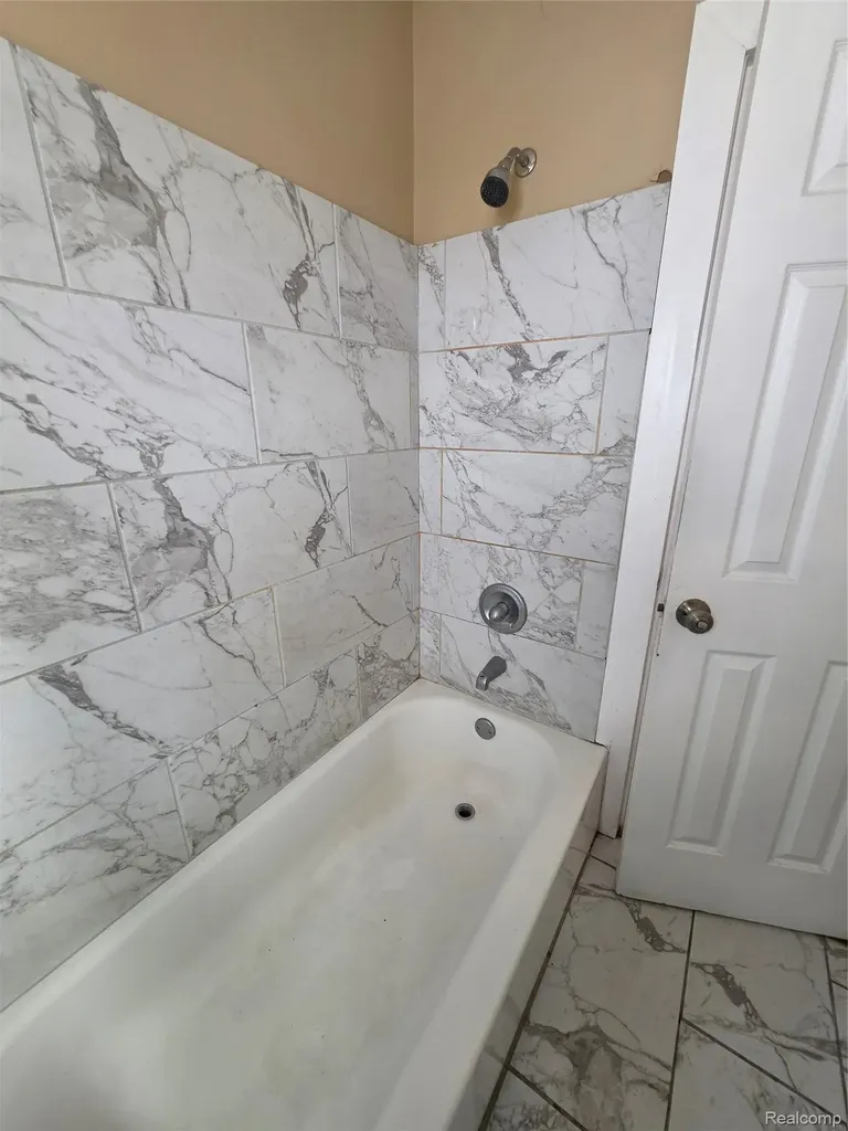 18608 Greeley Street Detroit City MI 48203