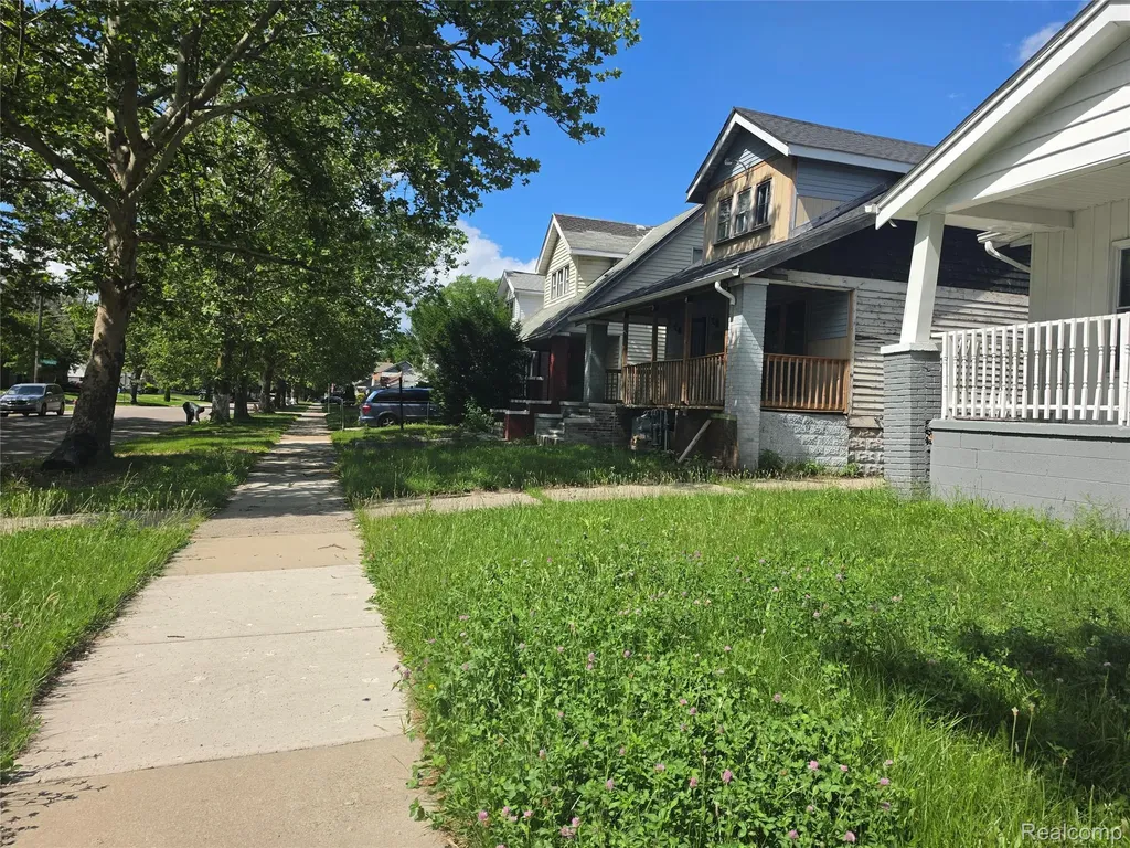 18608 Greeley Street Detroit City MI 48203