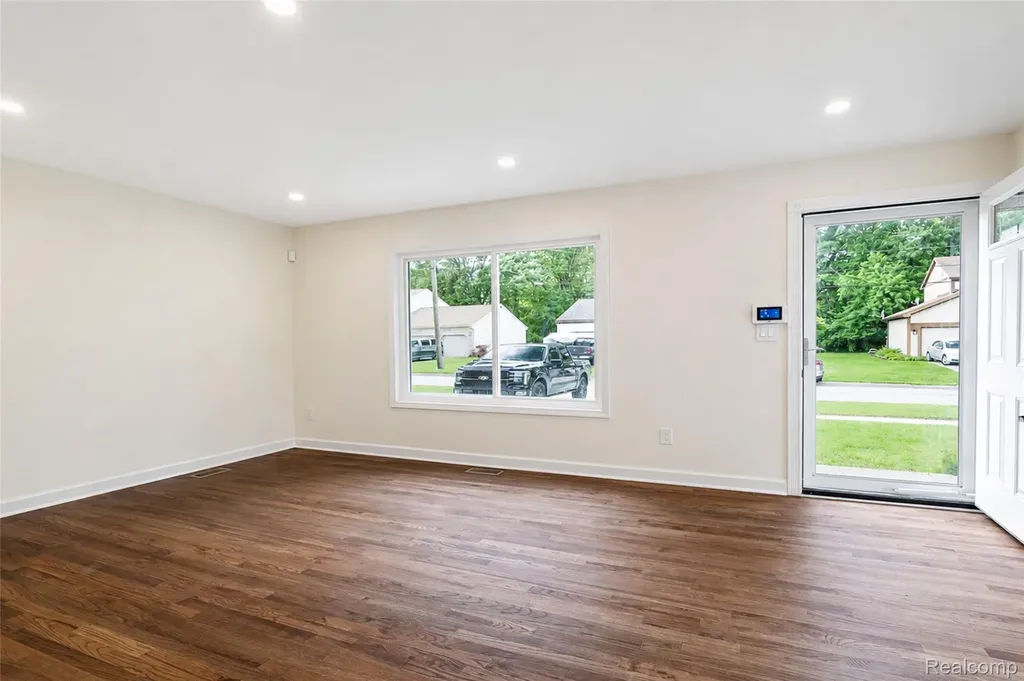 201 Cardwell Street Inkster City MI 48141