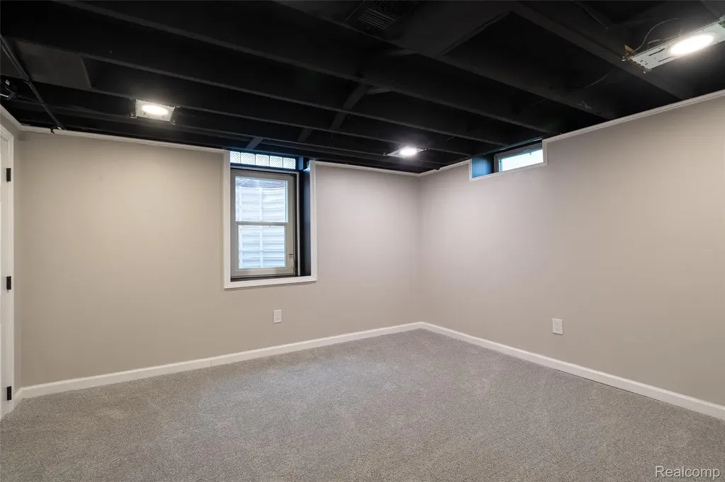 201 Cardwell Street Inkster City MI 48141
