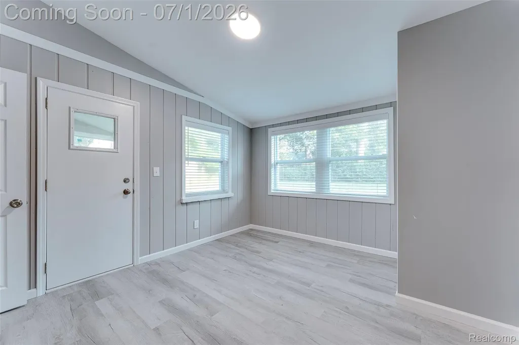 31979 Kathryn Street Garden City City MI 48135