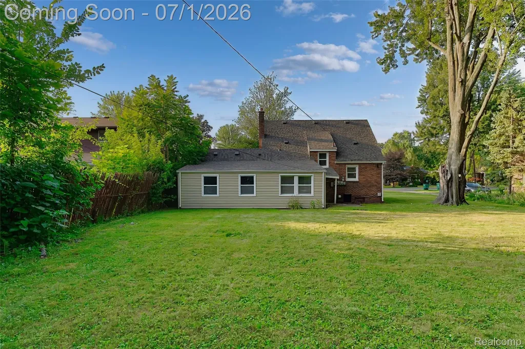 31979 Kathryn Street Garden City City MI 48135