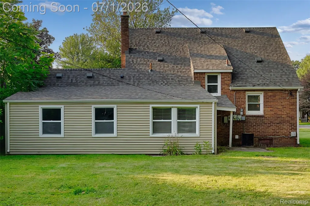 31979 Kathryn Street Garden City City MI 48135