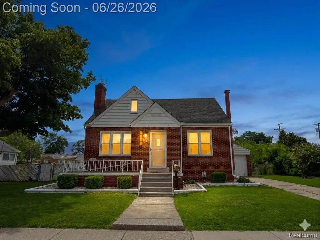 22815 Le Fever Avenue Warren City MI 48091