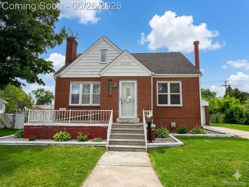 22815 Le Fever Avenue Warren City MI 48091