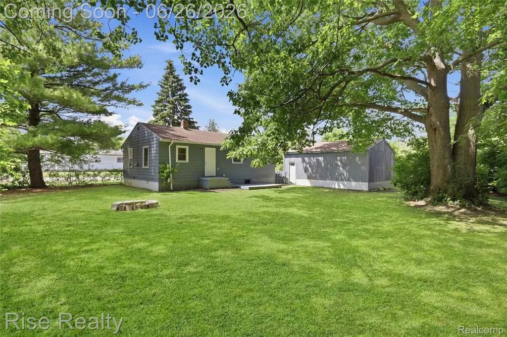 3472 W Gracelawn Avenue Mt. Morris Township MI 48504