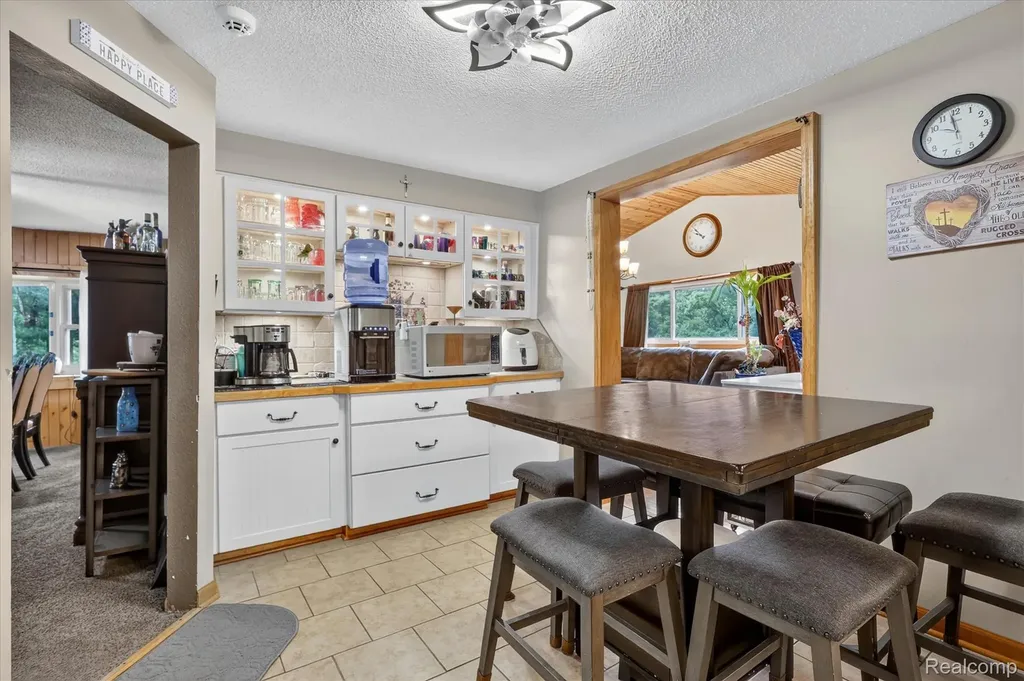 17 E White Lake Dr, Twin Lakes, Mi 49457 Drive Dalton Township MI 49457