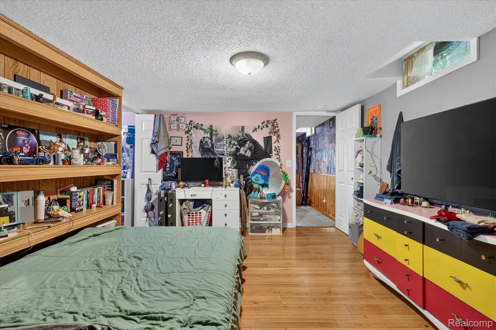 17 E White Lake Dr, Twin Lakes, Mi 49457 Drive Dalton Township MI 49457
