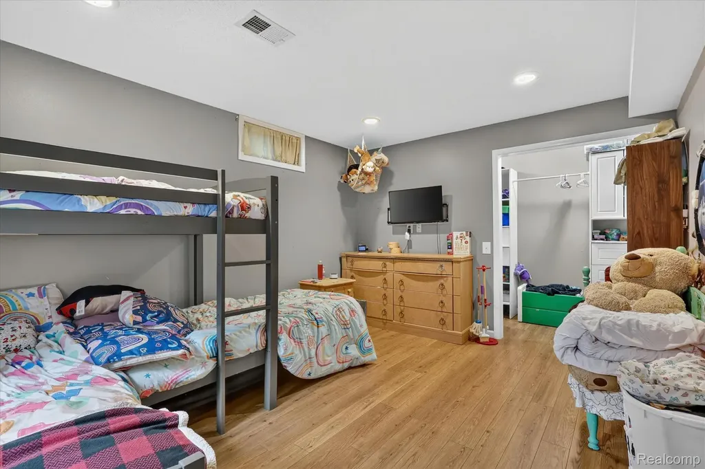 17 E White Lake Dr, Twin Lakes, Mi 49457 Drive Dalton Township MI 49457