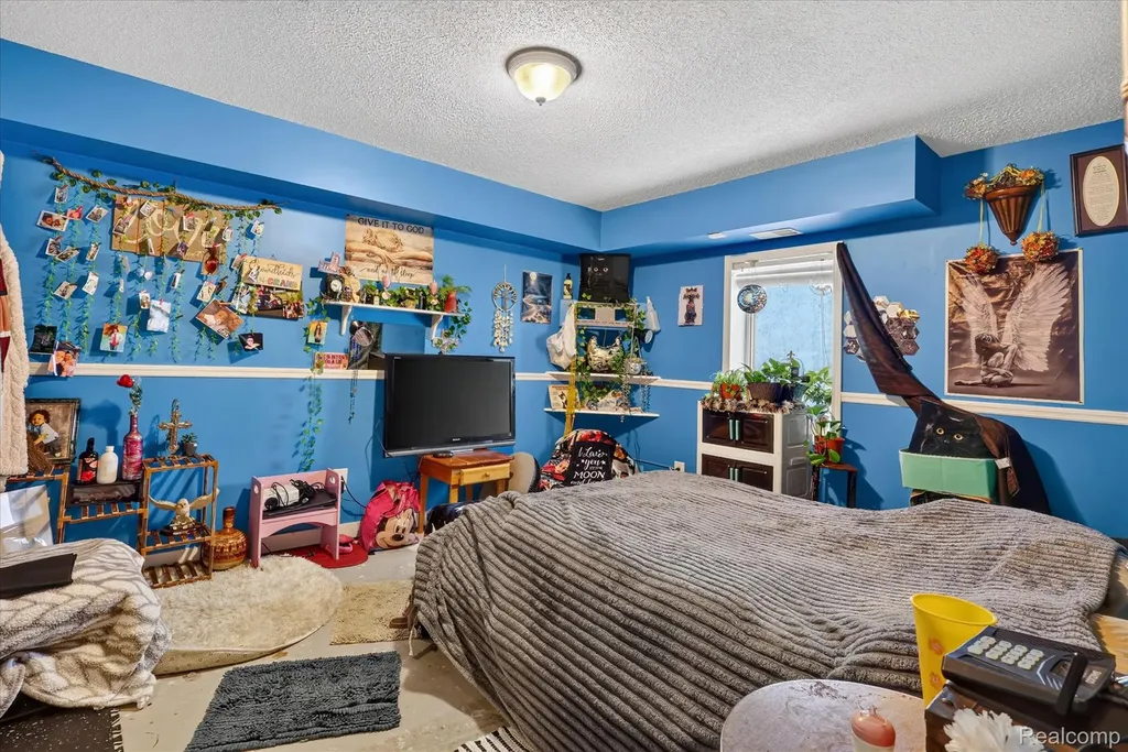 17 E 17 E White Lake Dr, Twin Lakes, Mi 49457 Drive Dalton Township MI 49457