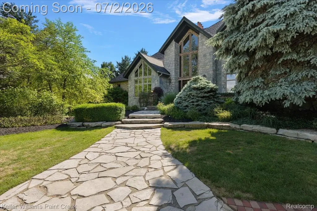 6263 Canter Creek Trail Grand Blanc Charter Township MI 48439