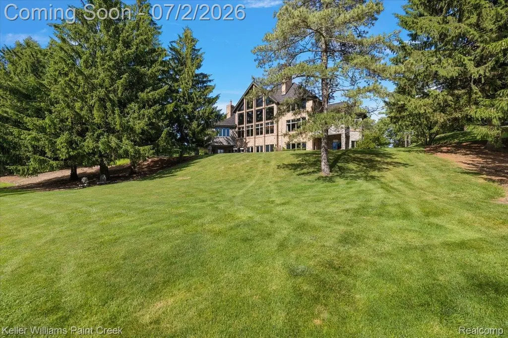 6263 Canter Creek Trail Grand Blanc Charter Township MI 48439